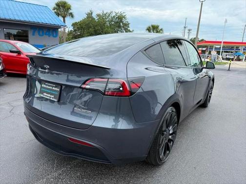 2022 Tesla Model Y Performance AWD