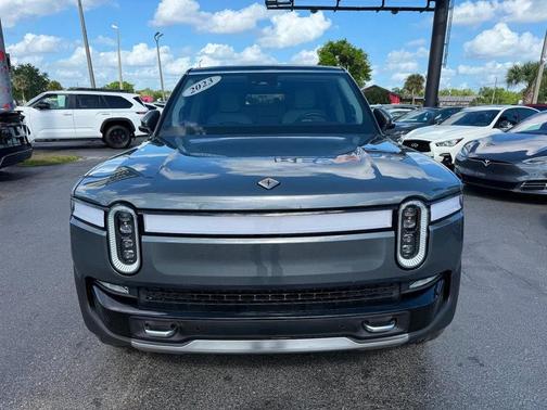 2023 Rivian R1S Adventure