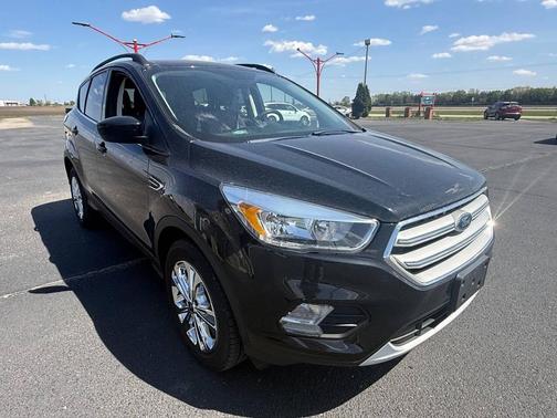 Shadow Black 2018 Ford Escape SE