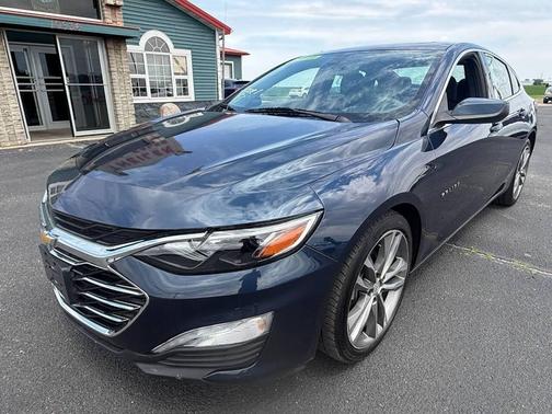 Northsky Blue Metallic 2022 Chevrolet Malibu FWD LT
