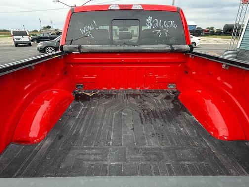 Red 2018 Ford F-150 XLT