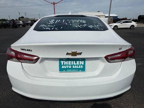 Summit White 2022 Chevrolet Malibu FWD LT