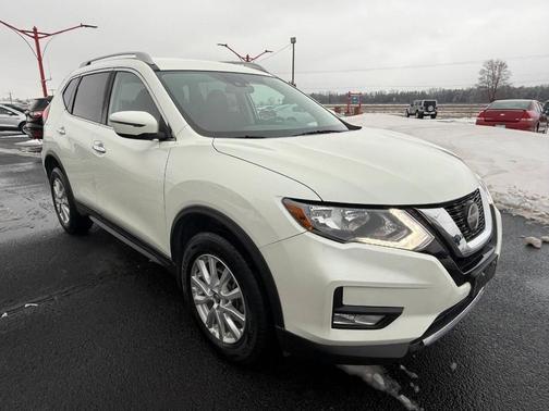 2020 Nissan Rogue SV