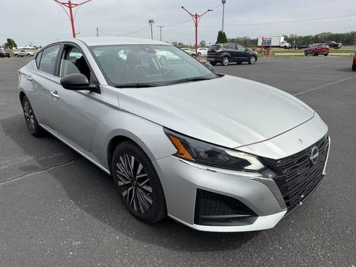 Brilliant Silver Metallic 2024 Nissan Altima 2.5 SV