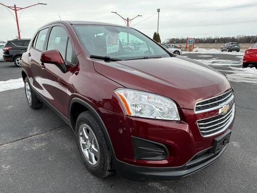 Maroon 2016 Chevrolet Trax LS