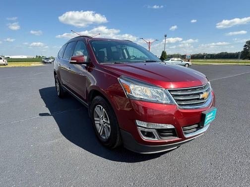 2017 Chevrolet Traverse 2LT