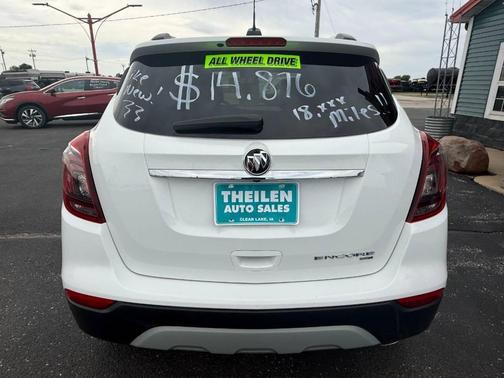 White 2022 Buick Encore Preferred