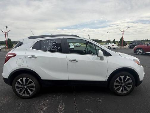 White 2022 Buick Encore Preferred