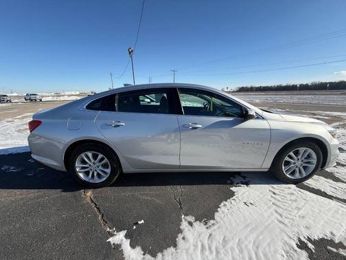 2017 Chevrolet Malibu 1LT