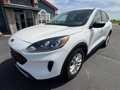 Oxford White 2022 Ford Escape SE
