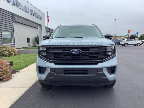Glacier Gray Metallic 2026 Ford Expedition Max Active