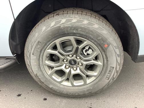 Glacier Gray Metallic 2026 Ford Expedition Max Active