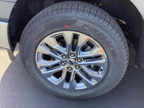 Carbonized Gray Metallic 2026 Ford F-150 XLT