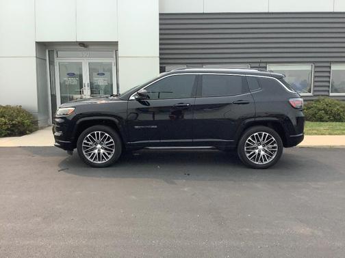 Agate Black 2022 Jeep Compass Limited