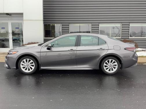 2024 Toyota Camry SE Nightshade