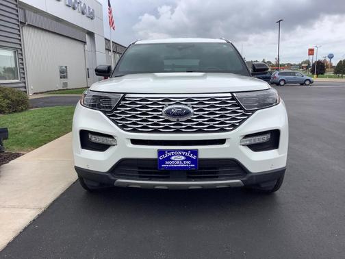 Star White 2022 Ford Explorer Platinum