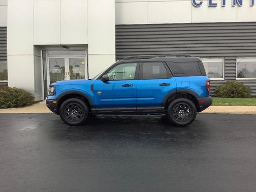 Velocity Blue Metallic 2026 Ford Bronco Sport Badlands