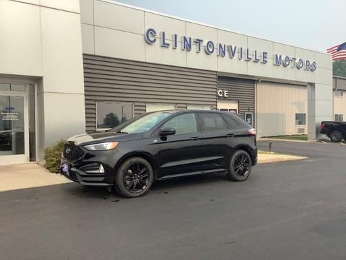 Agate Black 2024 Ford Edge ST-Line