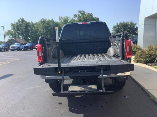 Agate Black 2023 Ford F-150 XLT