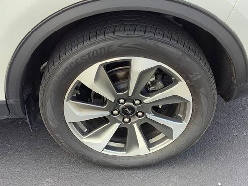 2023 Ford Escape Platinum