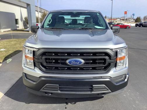 Iconic Silver 2022 Ford F-150 XL