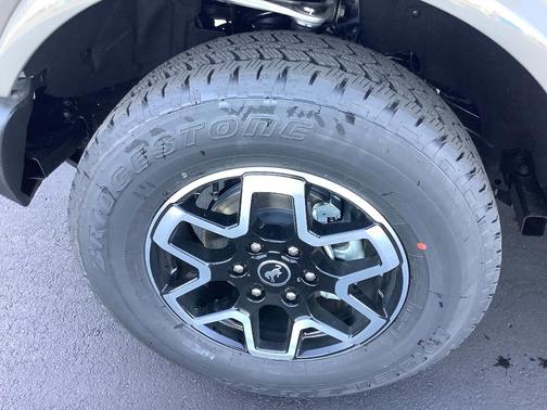 Gray 2026 Ford Bronco Outer Banks