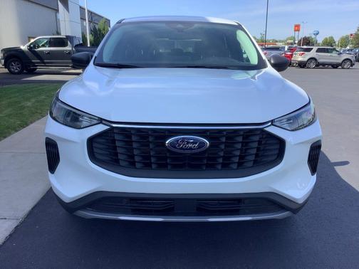 Oxford White 2024 Ford Escape Active