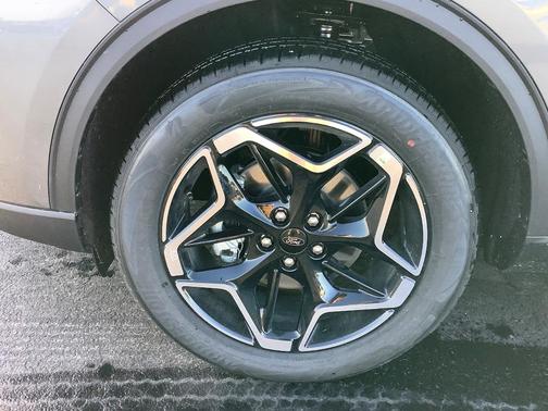 2026 Ford Escape Platinum