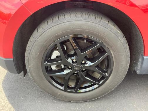 Red Tinted 2023 Ford Edge SEL