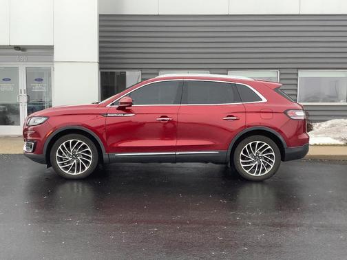 2019 Lincoln Nautilus Reserve