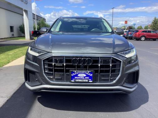 Daytona Gray Pearl Effect 2021 Audi Q8 55 Premium Plus