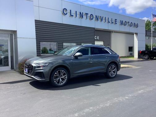 Daytona Gray Pearl Effect 2021 Audi Q8 55 Premium Plus