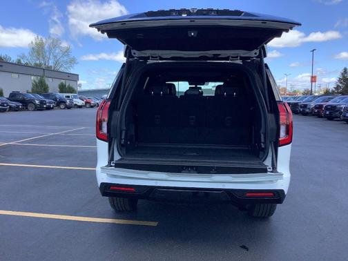 Star White 2026 Ford Expedition Platinum