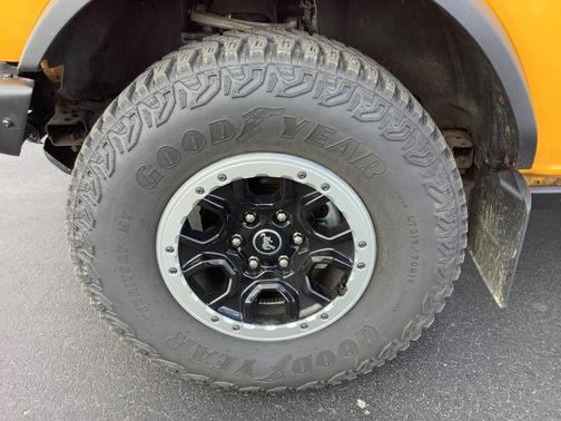 Orange 2022 Ford Bronco Badlands