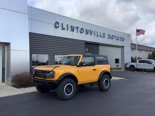 Orange 2022 Ford Bronco Badlands
