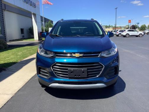 Blue 2020 Chevrolet Trax LT