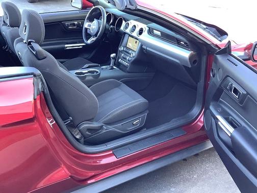 2019 Ford Mustang EcoBoost Premium