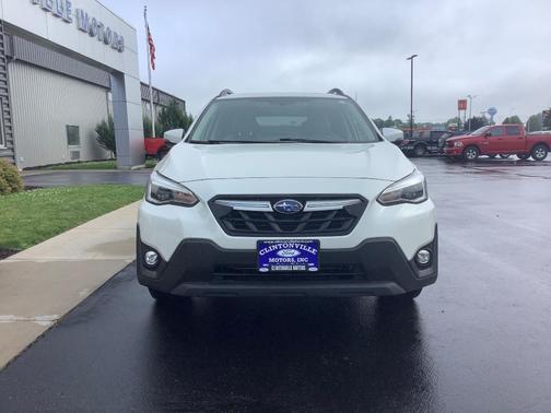 Crystal White Pearl 2021 Subaru Crosstrek Limited