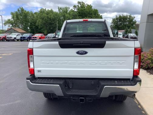 Oxford White 2019 Ford F-350 XL
