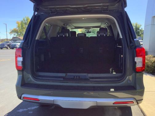 Green 2024 Ford Expedition Max XLT