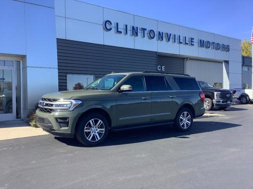 Green 2024 Ford Expedition Max XLT