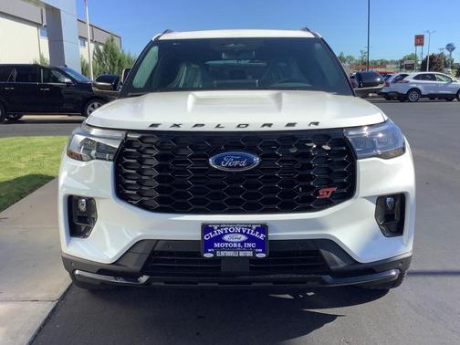 Star White 2026 Ford Explorer ST