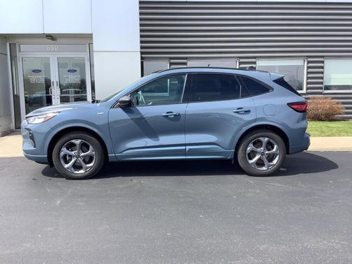 Vapor Blue 2023 Ford Escape ST-Line