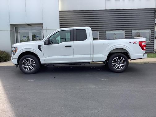 Oxford White 2023 Ford F-150 STX®