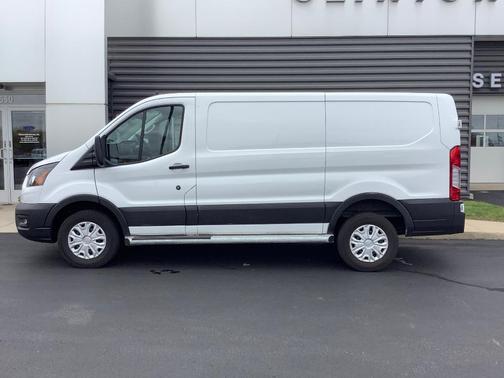 Oxford White 2024 Ford Transit-250 Base