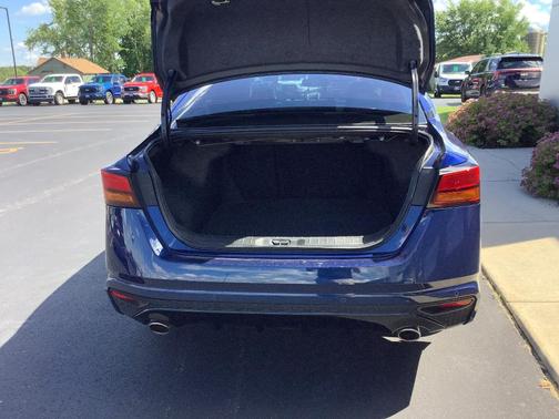 Atlas Blue 2024 Nissan Altima 2.5 SR