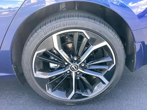 Atlas Blue 2024 Nissan Altima 2.5 SR