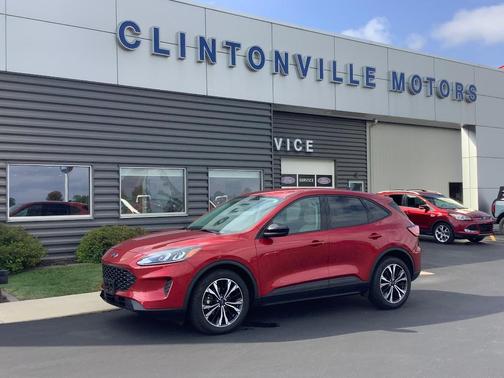 2022 Ford Escape SE