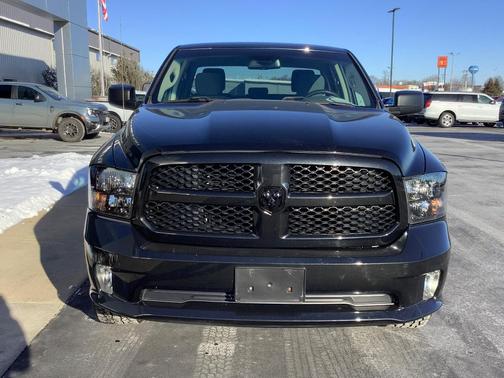 2016 RAM 1500 Tradesman/Express