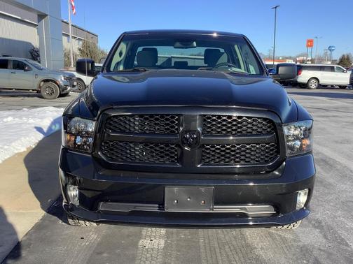 2016 RAM 1500 Tradesman/Express